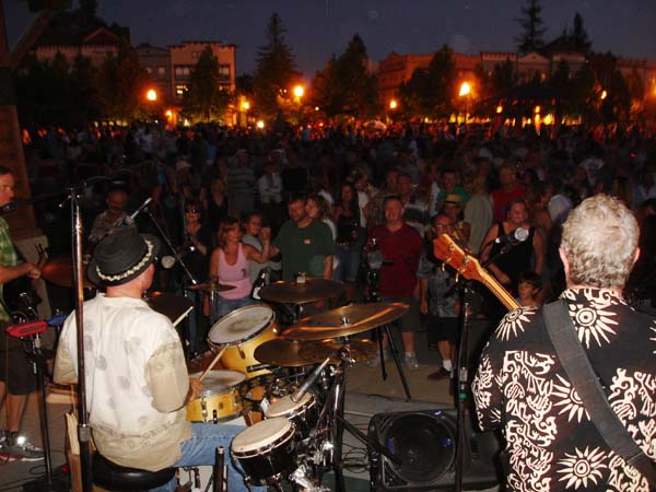 The Pulsators at the 4th of July celebration Windsor, CA 2007. 