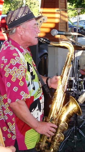 The Pulsators at the 4th of July celebration Windsor, CA 2007